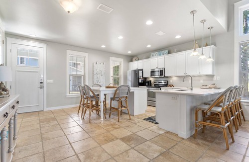 Laurel Grove House | Golf Cart ~ Private Porch ~ Family Friendly