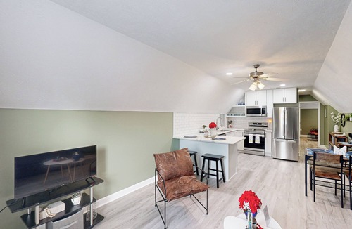 Cameron House | Golf, Hike & Explore! Pet-Friendly Home in Cameron