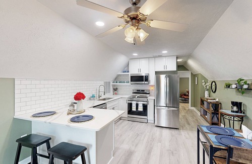 Cameron House | Golf, Hike & Explore! Pet-Friendly Home in Cameron