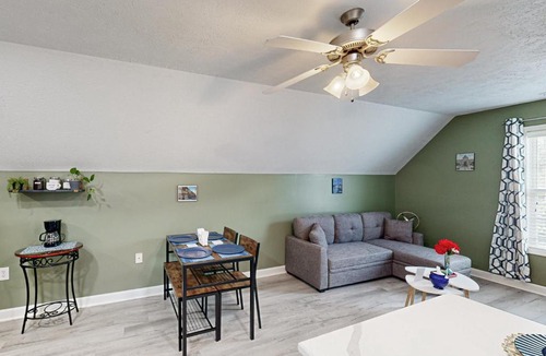 Cameron Apartment | Golf, Hike & Explore! ‘Tranquil Oasis’ in Cameron