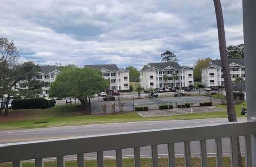 Carolina Forest Condo | Golf Retreat Cozy Stay Work Friendly