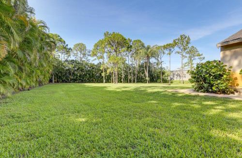 Jupiter Apartment | Golf, Shop and Explore Couples Retreat in Jupiter
