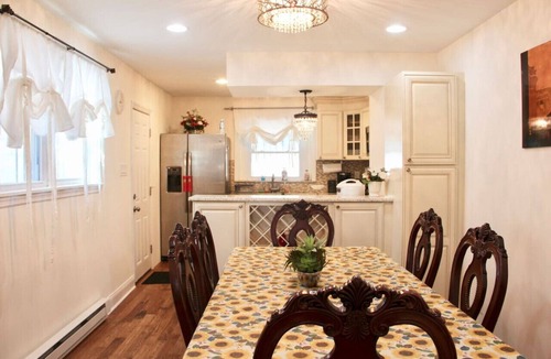 Passyunk Square Villa | Golf, Soccer & Cruise Stay|Stylish Philly Townhome