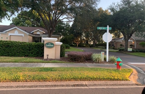 Mount Dora Villa | Golf, Swim, Tennis Historic Mt Dora -Cozy Cottage in the Country Club of Mt Dora
