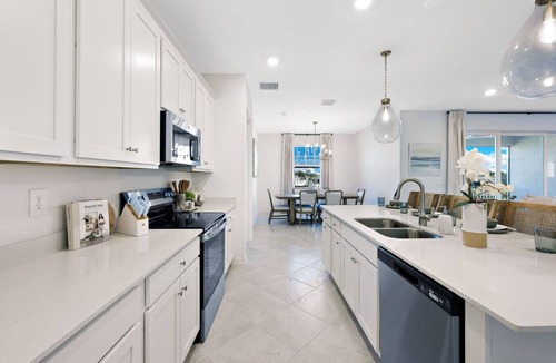 Lehigh Acres Villa | Golf View Carriage Home at Ibis Golf and CC