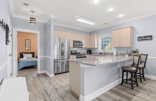 Central Myrtle Beach Condo | Golf-view, Large TVs, 4 Bds -Escape to Luxury