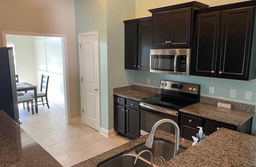 North Port House | Gone Coastal! Large heated pool home 30 min from beaches