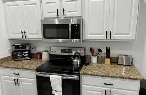 Emerald Shores House | Good Vibes On Gulf Near The Beach And Downtown