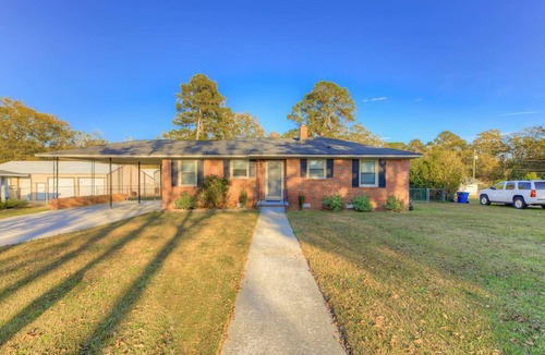 Columbia House | ★ Good Vibes Ranch ★ Walk to Zoo | Pet Friendly