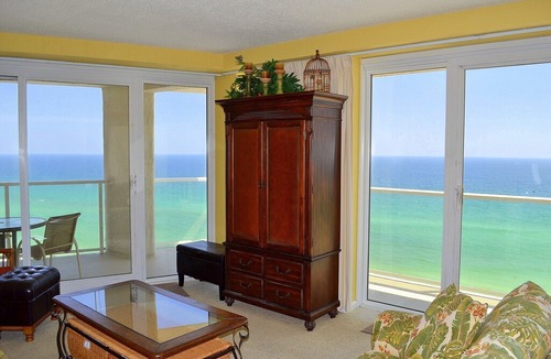 Sandestin Condo | Gorgeous 180* views of the Gulf & beach with unique, wrap-around balcony!