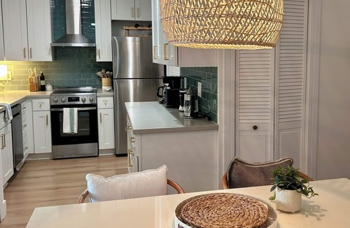 Sawgrass Apartment | Gorgeous 2-bedroom furnished apartment in spectacular Ponte Vedra Beach,