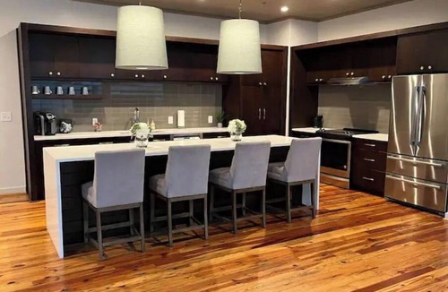 West End Condo | GORGEOUS 2 BR on MAIN #4