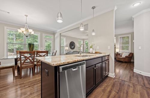 Tyrone House | GORGEOUS 3 BEDROOM TOWNHOME LOCATED ON ESTATE LOT B