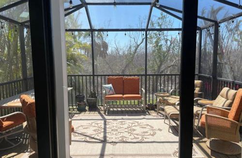 The Dunes House | Gorgeous 3 Bedroom Home in the Dunes Sleeps 8