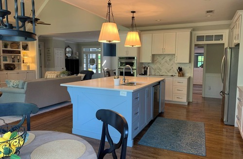 Dawsonville House | Gorgeous 5-bedroom House, quiet cove, brand new dock, hard to find flat backyard