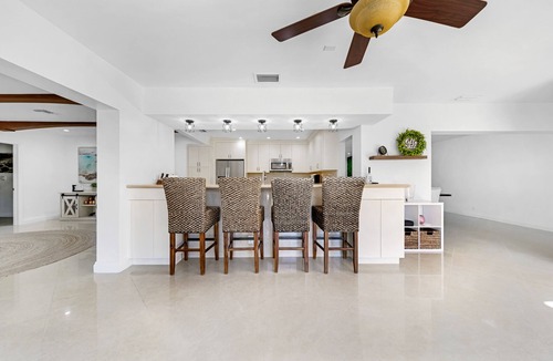 South Lake Villa | Gorgeous 6BD/5BA Mansion close to Hollywood beach