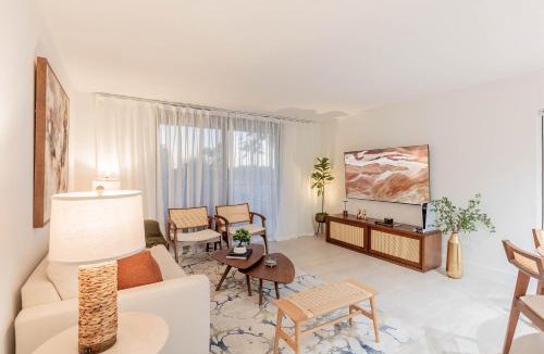 New Smyrna Beach Apartment | Gorgeous Beach Front Condo Near Flagler Ave - 701