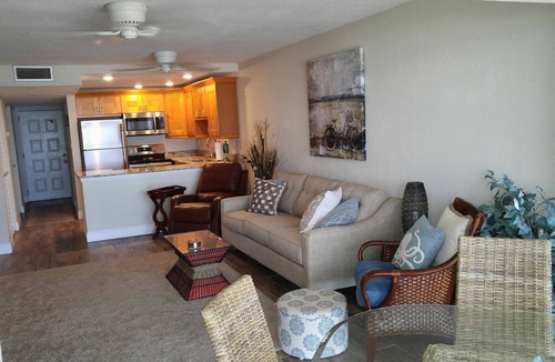Sand Key Condo | Gorgeous beachfront studio penthouse!