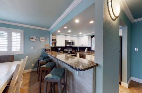 Miramar Beach Condo | Gorgeous beachfront condo with a pool & private beach access