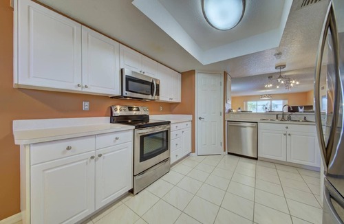 Port Canaveral Condo | Gorgeous condo steps from the beach