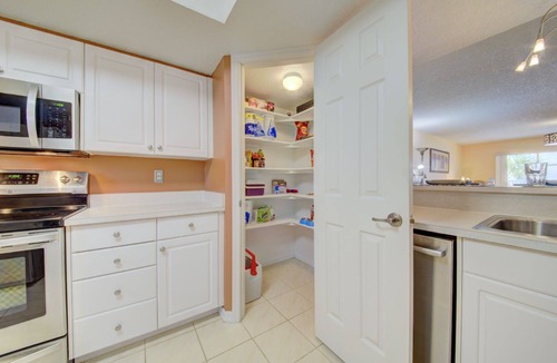 Port Canaveral Condo | Gorgeous condo steps from the beach