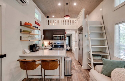 Tracy City Cottage | Gorgeous Cottage with Fire Pit and Barbecue in Tracy City, Tennessee