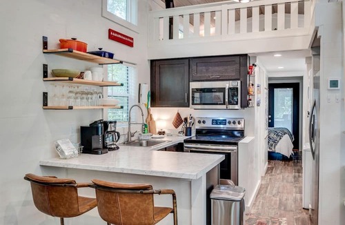 Tracy City Cottage | Gorgeous Cottage with Fire Pit and Barbecue in Tracy City, Tennessee