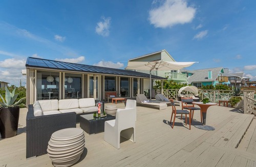 Bethune Beach House | Gorgeous direct oceanfront, endless summer cottage. 6877S