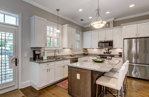 Historic District - North House | Gorgeous Home by Crawford Square w Private Parking