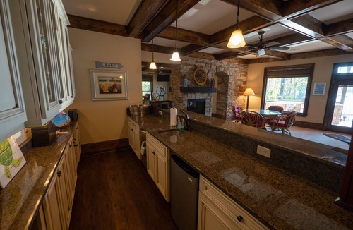 Gainesville House | Gorgeous lakefront home with infinity pool, pickleball court, stunning lake view
