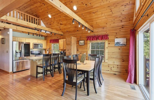 Bostic Cabin | Gorgeous mountain views~Sunsets~Hot Tub~Fire Pit