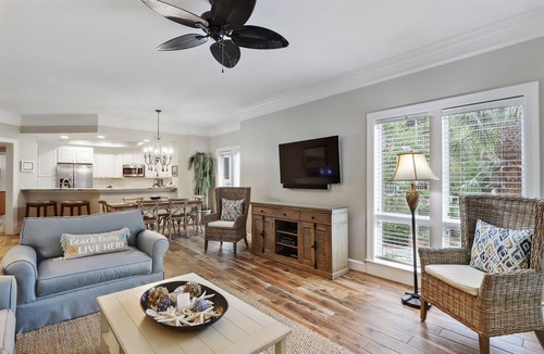 Palmetto Dunes Condo | Gorgeous oceanside villa located on the first floor - Short walk to the beach