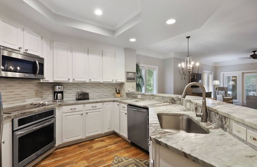Palmetto Dunes Condo | Gorgeous oceanside villa located on the first floor - Short walk to the beach