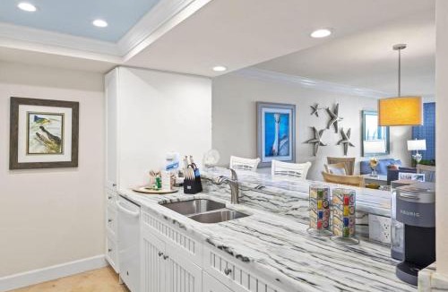 Punta Rassa Apartment | Gorgeous Renovated Residence in Upscale Sanibel Harbour Tower