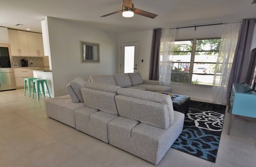Southgate House | Gorgeous renovation with pool, minutes from beach