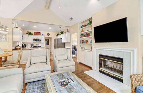 Heritage Woods House | Gorgeous Sea Pines 3 bedroom home with private pool