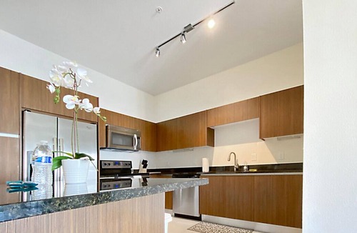 Channel District Apartment | Gorgeous Top Floor with Courtyard Views in Channelside