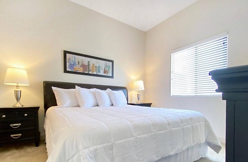 Channel District Apartment | Gorgeous Top Floor with Courtyard Views in Channelside