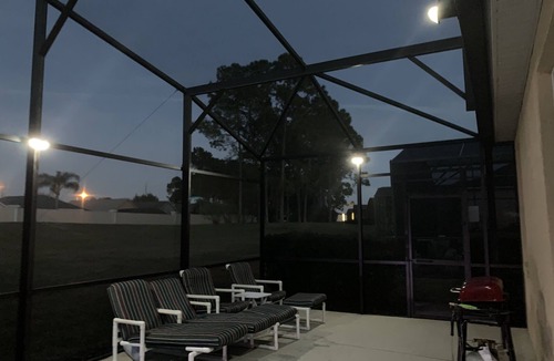 Calabay Parc Villa | Gorgeous Villa - newly remodeled, with a games room and 75" smart TV, extras!