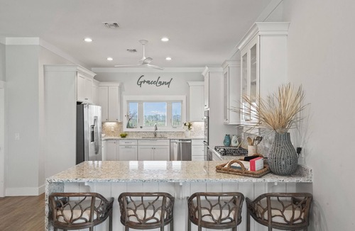 Port St. Joe House | Graceland: 4th of July week now available as a Friday or Saturday check in!
