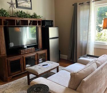 Lake Lure Bed & Breakfast | Grafton Lodge