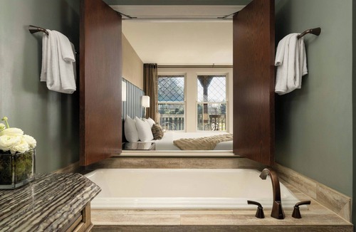 Asheville Hotel | Grand Bohemian Lodge Asheville, Autograph Collection®