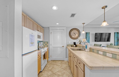 Baytowne Wharf Condo | Grand Sandestin by Baytowne Wharf Village at Sandestin Golf & Beach Resort.