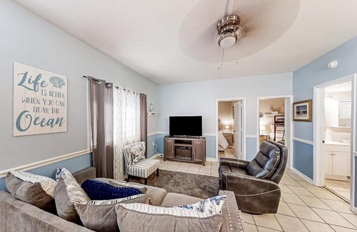 Crescent Beach Apartment | Grand Strand Resorts III 25