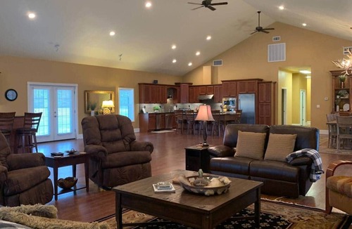 Ethel House | Grandview Acres Lodge