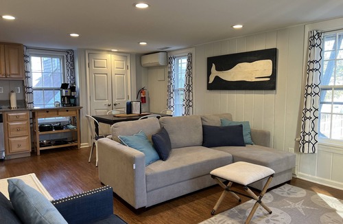 Cape May Cottage | GRANDVIEW COTTAGE-1 blk to beach/walk to town/great location.