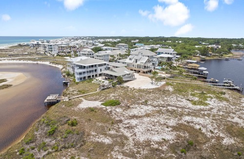 Santa Rosa Beach House | Grayton PT.6 bd 4B,Plus Loft,Gulf/Lake View! Best location in Grayton!