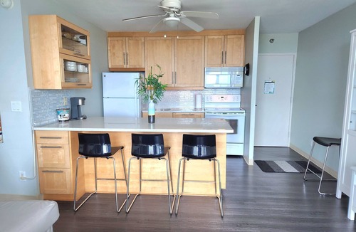 South Island Condo | Great 9th Floor Views and Just 103 Yards from the Beach!