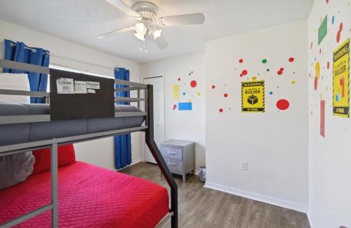 Thousand Oaks House | Great Community, Amazing Private Pool, Near Disney!