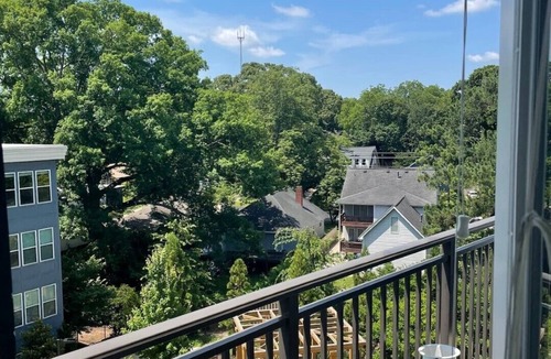 Reynoldstown Condo | Great condo in the heart of little 5 points